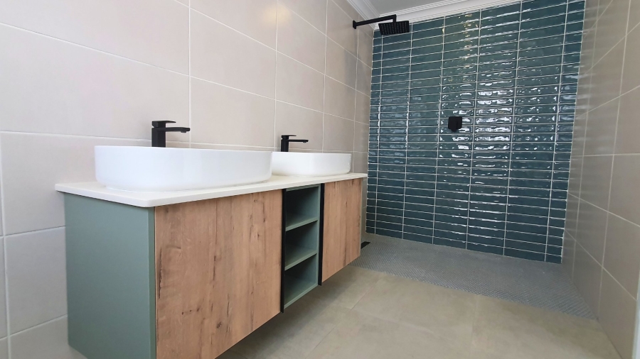 3 Bedroom Property for Sale in Dana Bay Western Cape